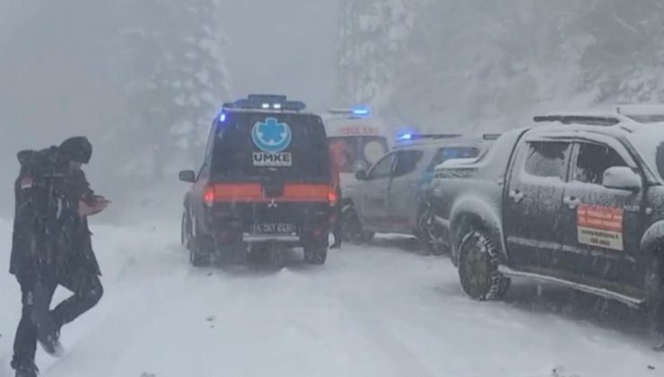 Bolu’da kar ve tipi nedeniyle turistler mahsur kaldı