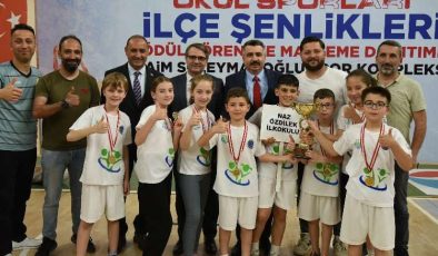 Yıldırım’da minik sporcular ödüllendirildi